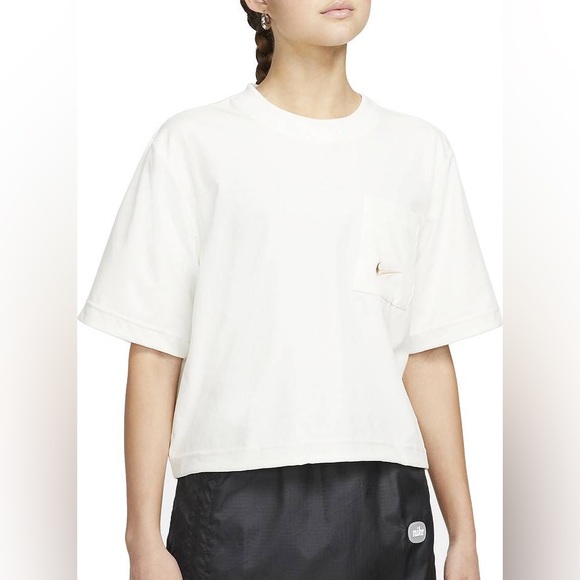 Nike Women's Sportswear Everyday Modern Woven Boxy crop Top white cream size M - Picture 1 of 10